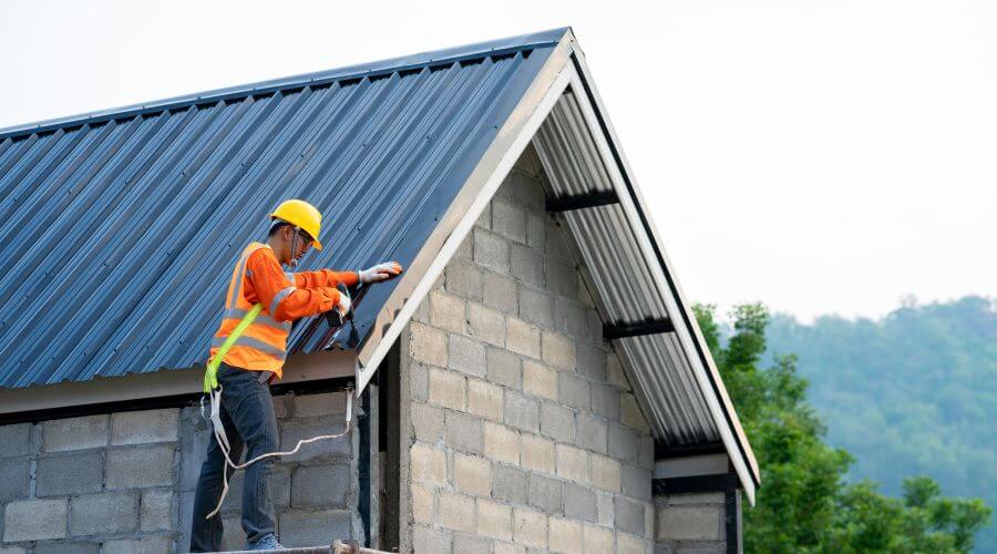 Expert new roof installation services in Yeoman, IN